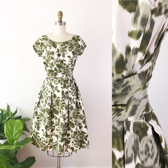 Vintage 1950s Green Floral Gathered Waist Dress - Picture 1 of 9
